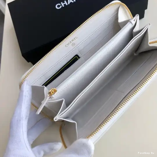First Bag Ru CHANEL WALLET ZIPPED 19 0617